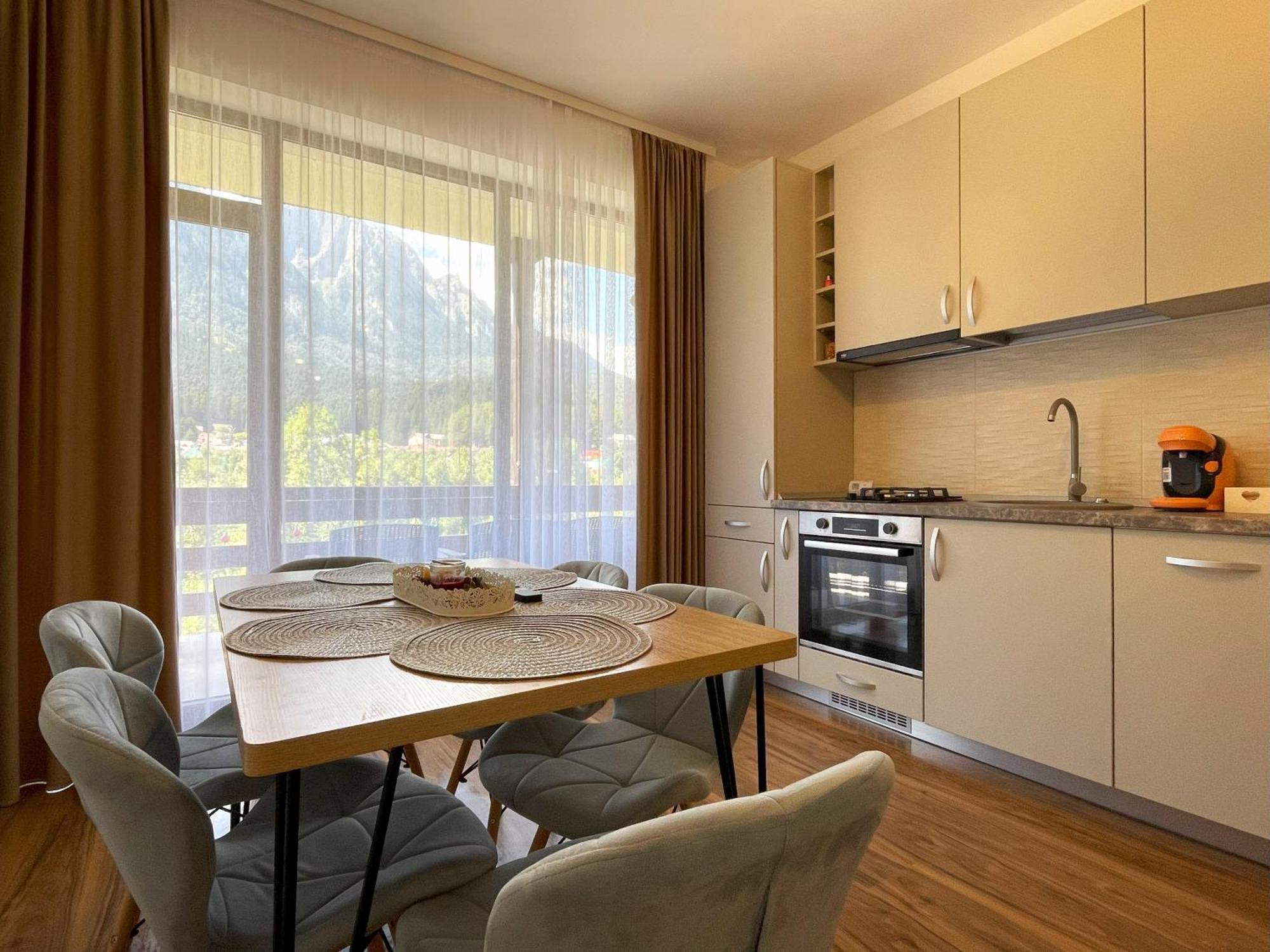 Alpine River Home With Peace And Mountain View Буштені Екстер'єр фото